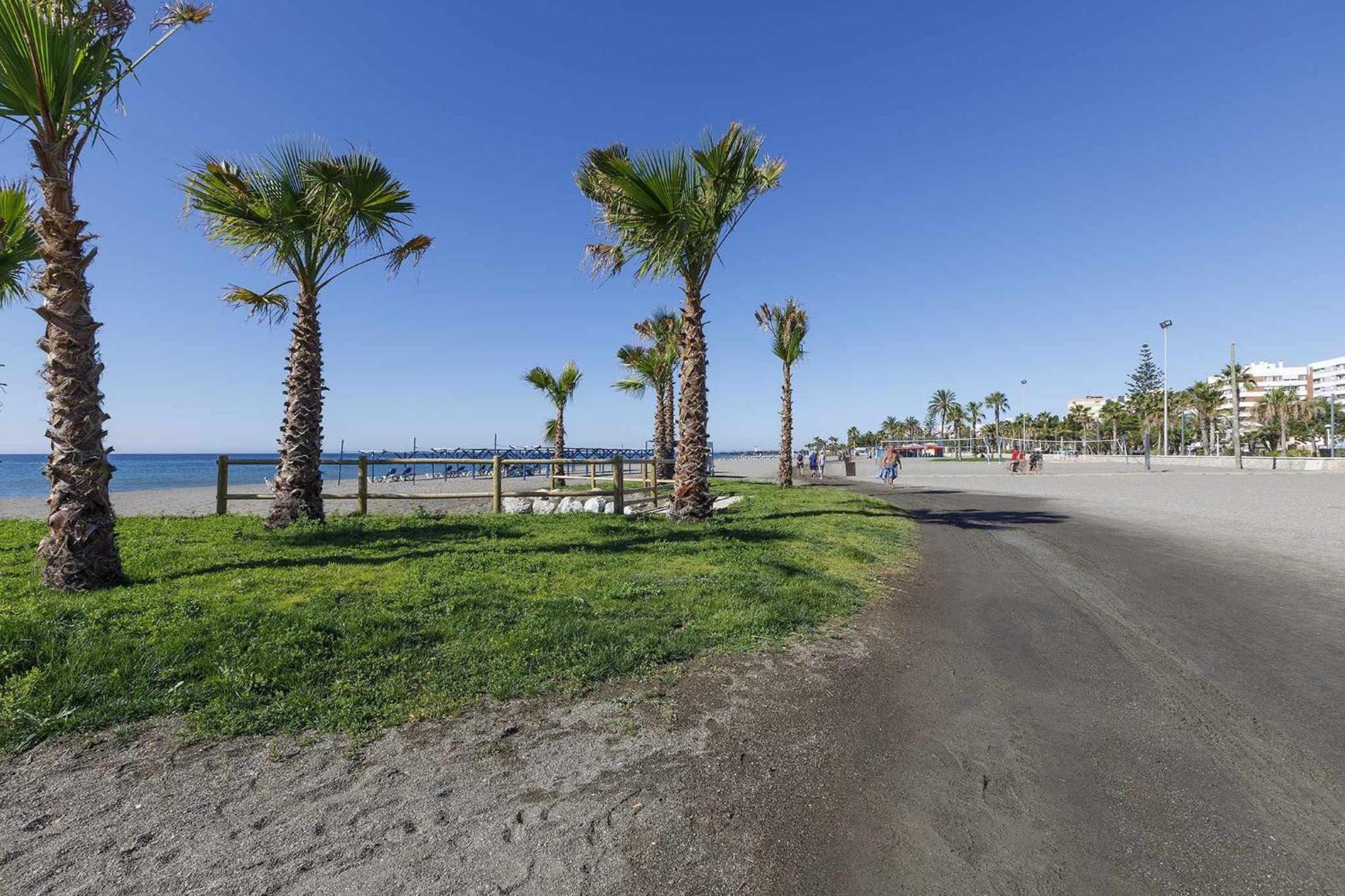 Apartamento Azucarera Beach Torre Del Mar Buitenkant foto